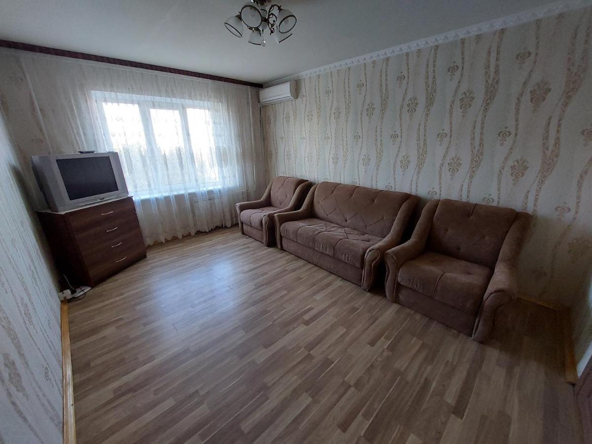2К Апартаменты Ул.Ревуцкого 19/1 Kijev Kültér fotó